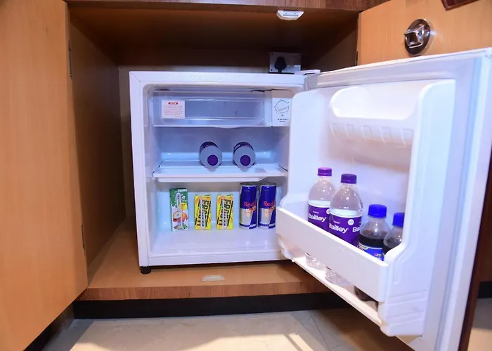 Hotel Cresent - Near Assi Ghat